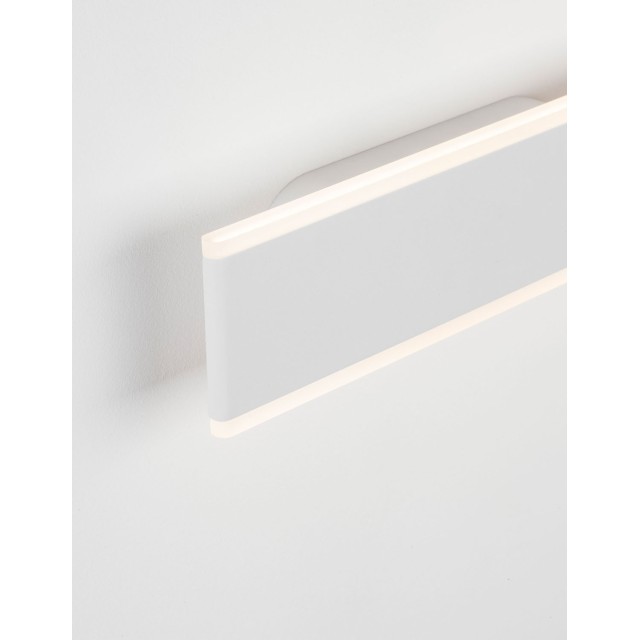 Sandy White Aluminium & Acrylic LED 2x8 Watt 230 Volt 1056Lm 3000 IP20 L: 30.4 W: 11.8 H: 11.8 cm 9115908