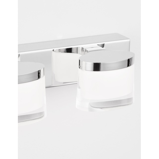 Chrome Aluminum & Acrylic LED 15 Watt 220-240 Volt 1620Lm 3000 IP44 L: 38 W: 9.8 H: 7.5 cm 9122331