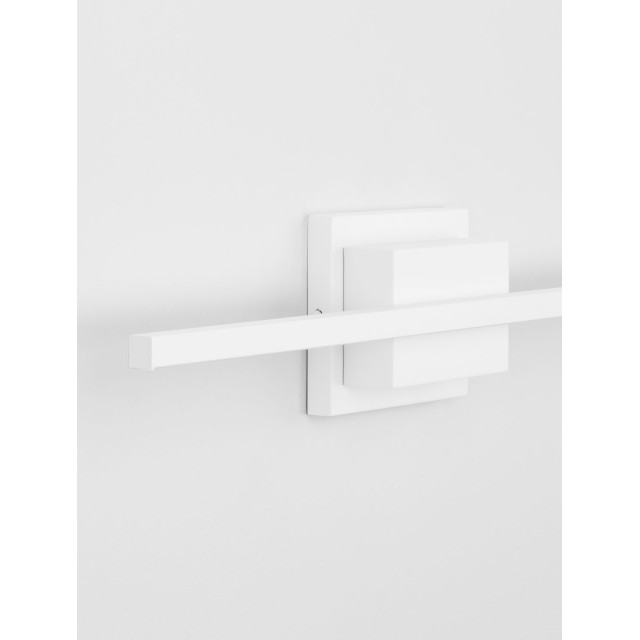 Sandy White Aluminiun & Acrylic LED 12.5 Watt 230 Volt 750Lm 3000K IP20 L:60.5 W: 6.9 H: 11.8 cm 9267021