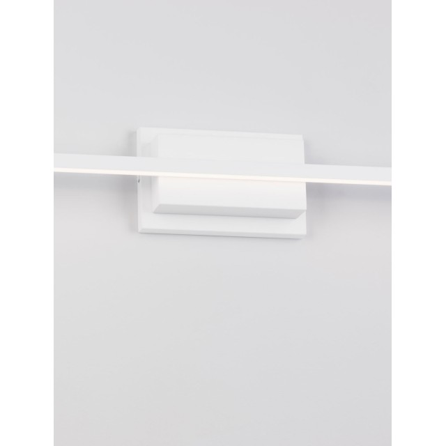 Sandy White Aluminiun & Acrylic LED 28.5 Watt 230 Volt 1750Lm 3000K IP20 L: 120.5 W: 6.9 H: 11.8 cm 9267023